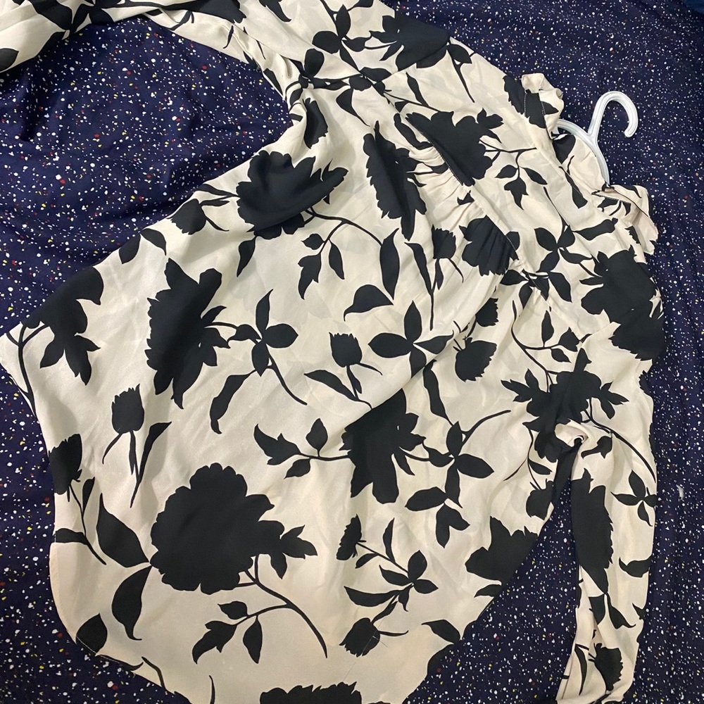 Off white shirt with full sleeves for women’s .